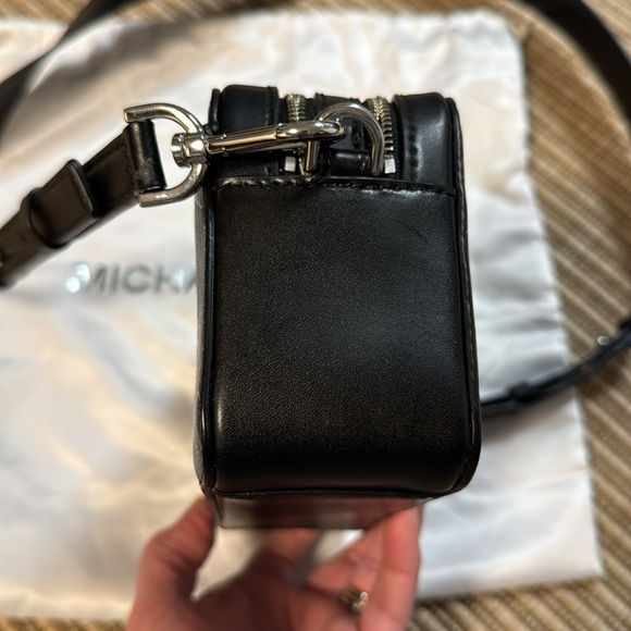 Michael Kors Crossbody Camera Style Bag - Picture 6 of 17